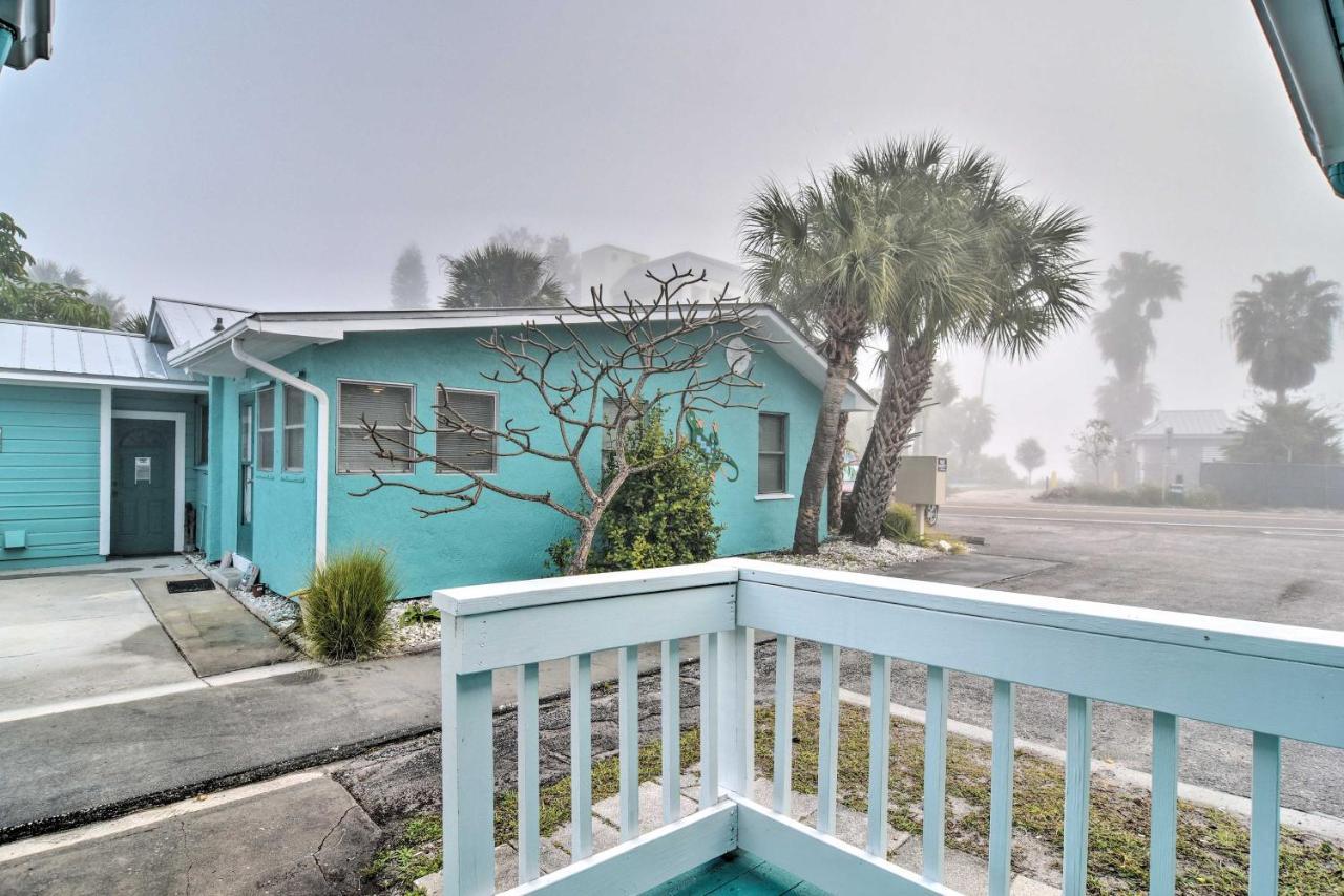 Sun-Soaked Coastal Hideaway - Steps To Beach! クリアウォーター・ビーチ エクステリア 写真